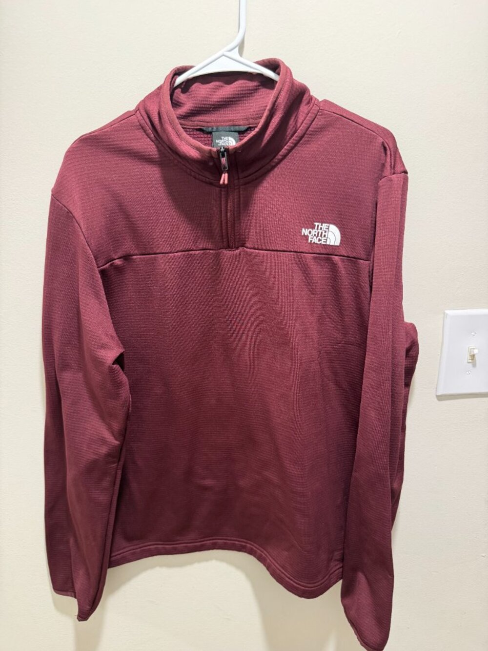 The North Face Men's L Wine Red Quarter Zip Pullover Fleece Sweater